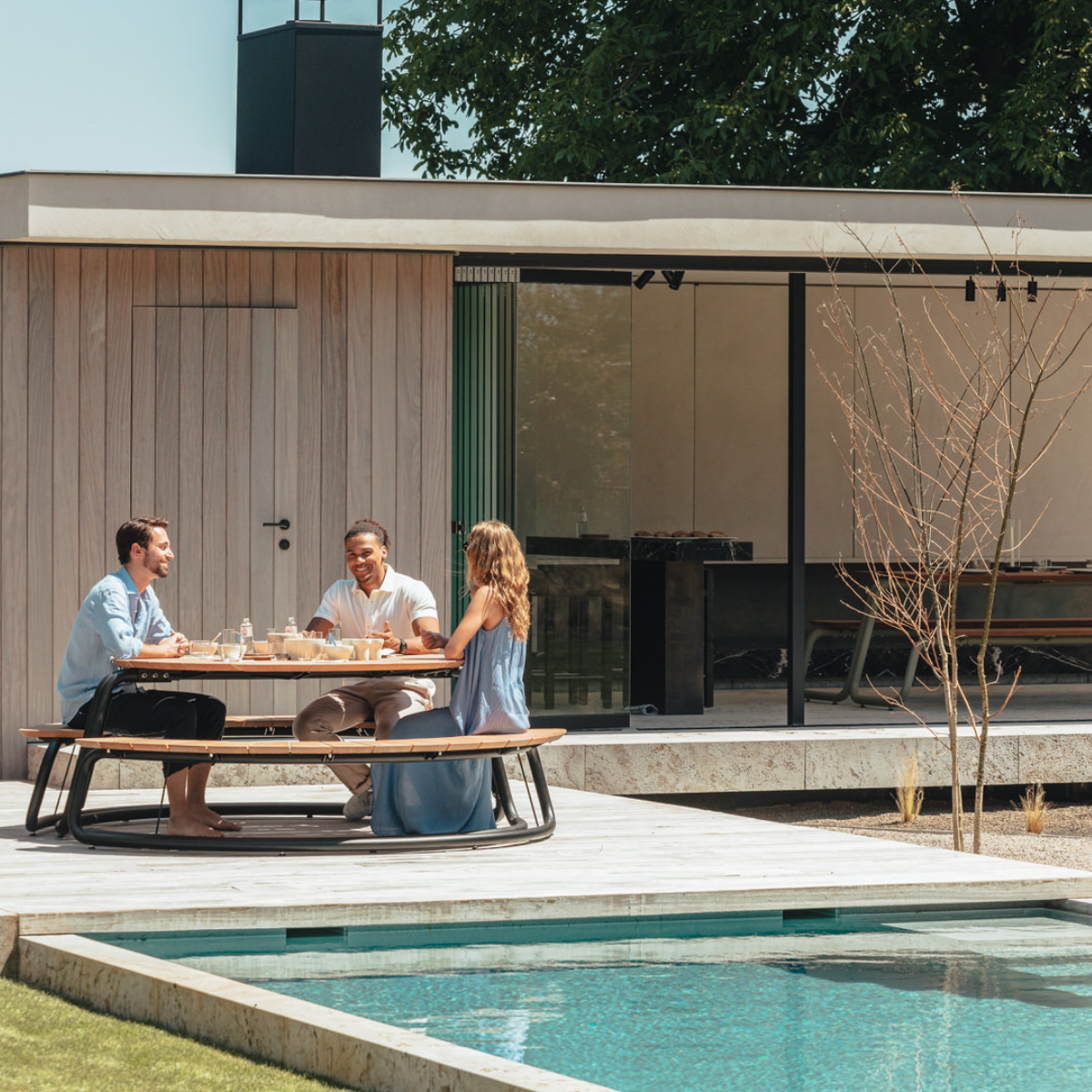 Wünder The Circle Table and Bench Set