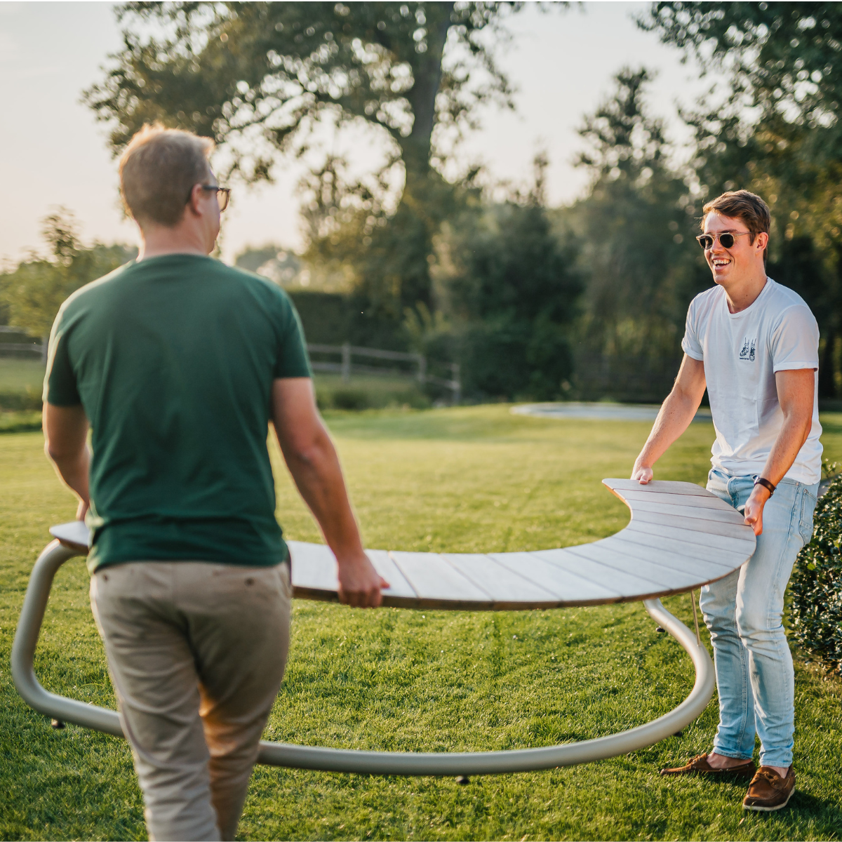 Wünder The Bow Outdoor Semi-Circle Bench