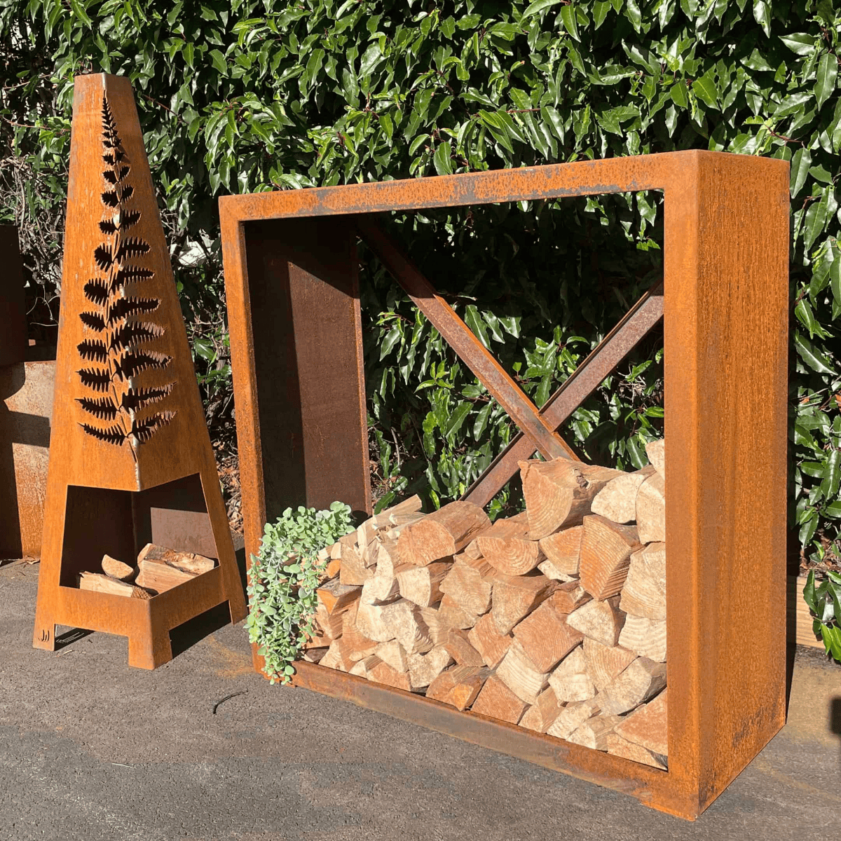 WEATHER IT Corten Steel Square Log Store