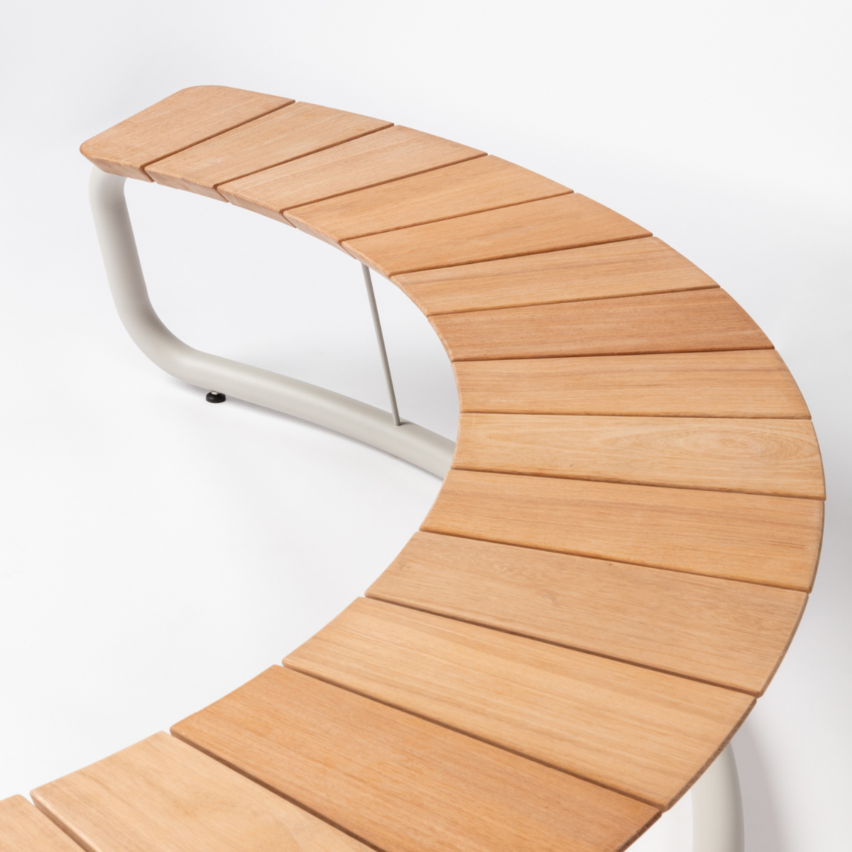 Wünder The Bow Outdoor Semi-Circle Bench