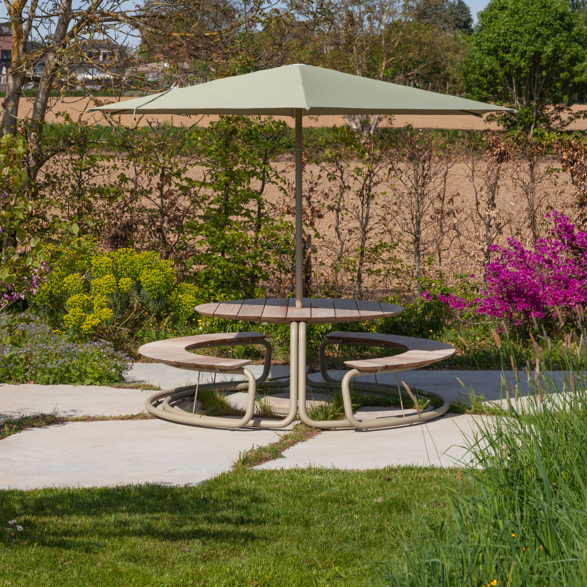 Wünder The Circle Table and Bench Set