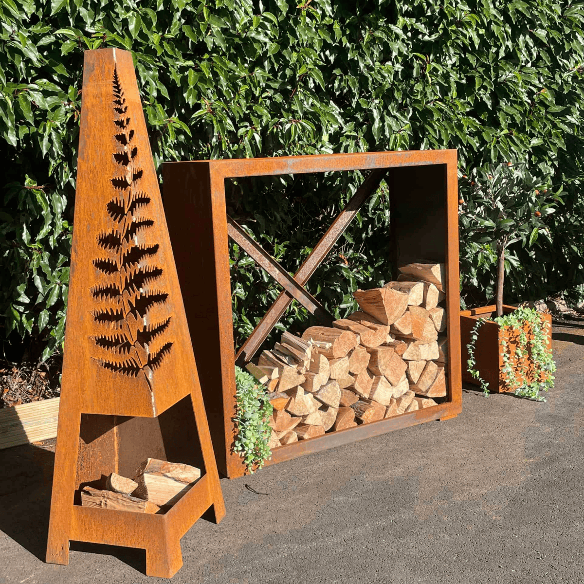 WEATHER IT Corten Steel Square Log Store