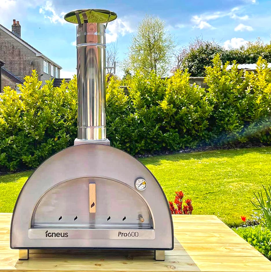IGNEUS Igneus Pro 600 Wood Fired Pizza Oven